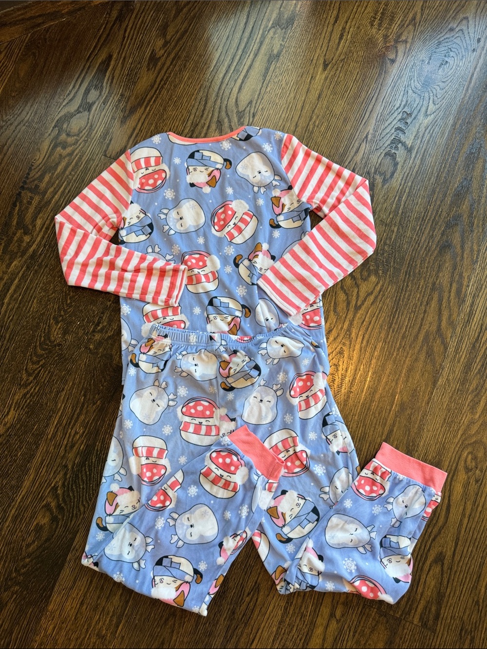 Squishmallow winter PJs - Picture 4 of 4